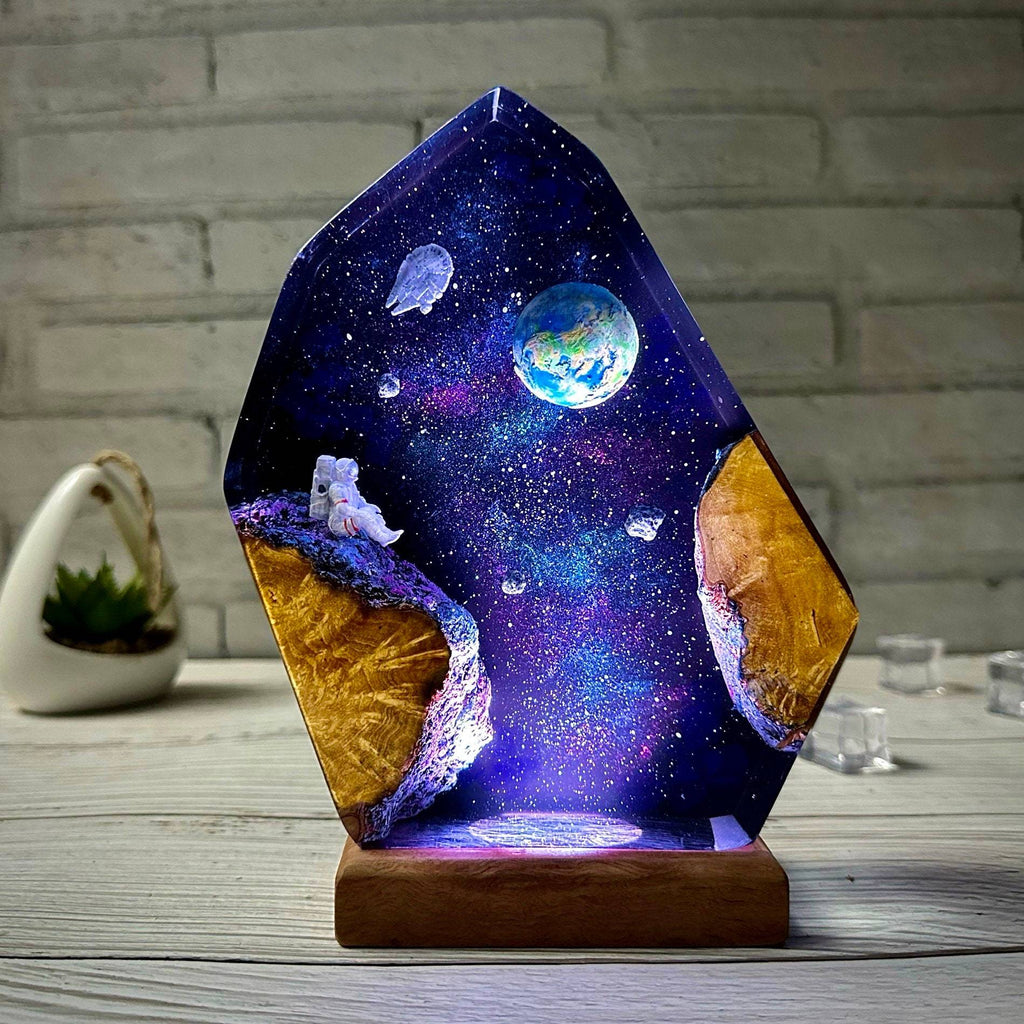 Interstellar Resin Lamp